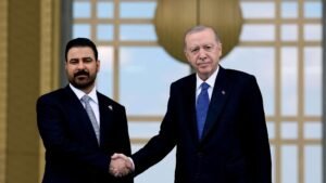 تركيا والعراق يبحثان تعزيز التعاون في قطاعات التجارة والطاقة وتوسيع الشراكة الاقتصادية