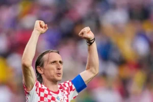 «مونديال 2026»: سيلفا يثني على «قدوته» مودريتش