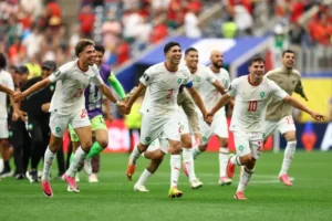 أوناحي ورحيمي يقودان المغرب لربع نهائي المونديال بثلاثية في شباك كندا