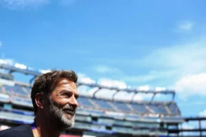 مستقبل كلوب مدرباً للمنتخب الألماني يعتمد على مينتزلاف