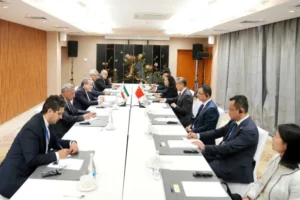 الصين وباكستان وعُمان تتحرك لإحياء مسار التفاوض مع إيران