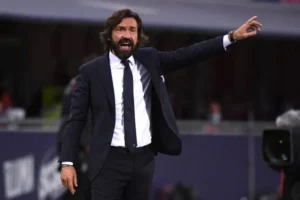 بعد فضيحة بيرلو… إيطاليا تعاود البحث عن مدرب جديد
