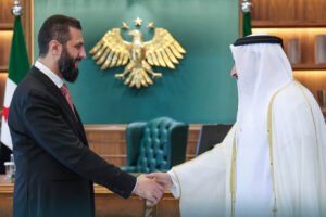الشرع والخليفي يبحثان تعزيز العلاقات الثنائية.. ومذكرة تفاهم سورية – قطرية