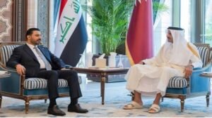أمير قطر ورئيس وزراء العراق يؤكدان ضرورة ضمان حرية الملاحة في هرمز والتزام كافة الأطراف بالحوار