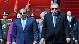 تقرير إسرائيلي يحذر من تحرك عسكري مصري- تركي تحت مظلة باكستان النووية