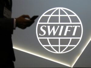 هل تنتهي هيمنة سويفت؟.. سباق عالمي لإعادة رسم خريطة المدفوعات