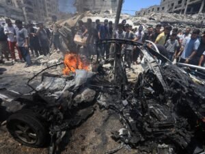استشهاد 3 فلسطينيين والاحتلال يوسع سيطرته شرقي غزة
