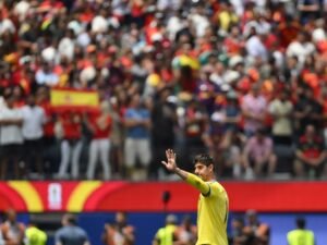 كورتوا يهدد بالاعتزال الدولي عقب الخروج من كأس العالم