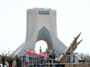 ثلاث ليال بلا ضربات.. ماذا نعرف عن هدنة الأمر الواقع بين واشنطن وطهران؟