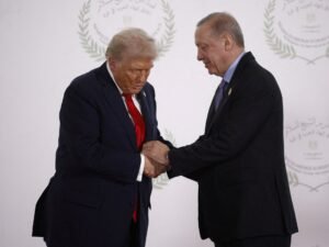 6 أسئلة تسبق لقاء أردوغان وترمب في قمة الناتو