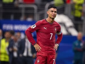نجم فرنسي سابق: لاعبو البرتغال قاطعوا رونالدو في كأس العالم