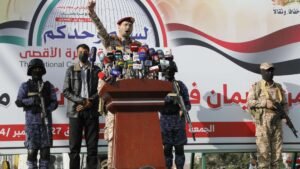 "أنصار الله" تعلن استهداف "تحشيدات سعودية" في الرويك والعبر بصواريخ باليستية ومسيرات