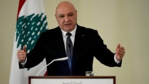 الرئيس اللبناني: لن نتوقف عن كشف مصير موسى الصدر