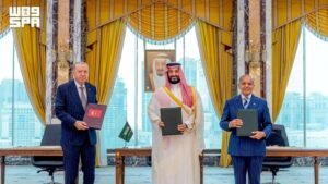 ممثل رئيس وزراء باكستان للشرق الأوسط يوضح لـ"سبوتنيك" أهمية الاتفاق الدفاعي مع السعودية وتركيا