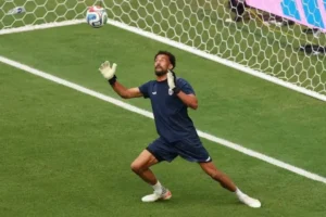 فوزينيا نجم كأس العالم يغير مساره إلى الدوري المغربي