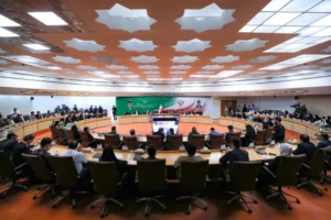 إيران تدعو إلى إنهاء الحرب… وتستعد لمواجهة العقوبات