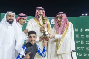 «الوقاد» يهدي كأس إمارة مكة لمربط عذبة