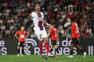 «الدوري الفرنسي»: توريس يُهدي سان جيرمان تعادلاً صعباً مع رين