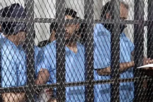 الحوثيون يمهّدون لمحاكمة 5 من أبرز العاملين بالمنظمات الدولية