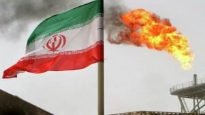 واشنطن وتل أبيب تخططان لقصف البنية التحتية للطاقة الإيرانية في عطلة نهاية الأسبوع