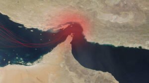 "رويترز": العقوبات الأمريكية تشكل عائقا أمام حركة الملاحة عبر مضيق هرمز