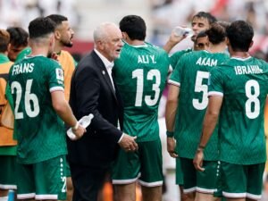 أرنولد يرفض العقد الطويل.. كيف حسم العراق أزمة مدربه قبل كأس الخليج؟