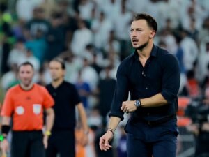 رسميا.. يايسله يستقيل من تدريب الأهلي السعودي ويتولى قيادة نيوكاسل الإنجليزي