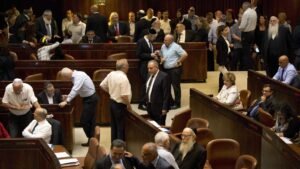 برلماني عربي سابق بالكنيست لـ"سبوتنيك": اليمين الإسرائيلي يسعى لمنع العرب من المشاركة في الانتخابات