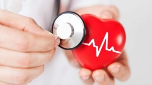 علماء روس يكشفون علاقة الدهون حول القلب باضطراب النبضات