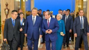 الرئيس الصيني يدعو شعوب الشرق الأوسط لإدارة شؤونها ورفض التدخل الخارجي