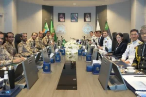 السعودية وكوريا تناقشان تطوير التعاون العسكري البحري