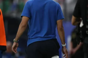 الهلال يعلن إصابة ثيو في «الضامة» ولاجامي في «الخلفية»