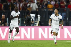 «الدوري الإيطالي»: لاوتارو مارتينيز يقود إنتر ميلان لتعادل مثير مع روما