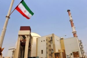 واشنطن تحذر من استهداف مصالحها وطهران تدرس الانسحاب من معاهدة عدم الانتشار النووي