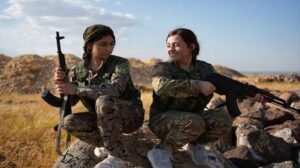 سوريا.. لا مكان لمقاتلات "حماية المرأة" في الجيش ومباحثات لدمجهن في الداخلية