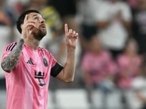 من أرسنال إلى مونتريال.. حكاية 9 مرات سجل فيها ميسي سوبر هاتريك
