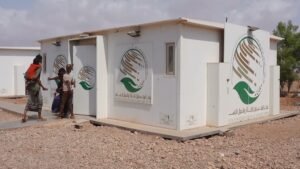 أوبوخ الجيبوتية.. تدفق اللاجئين اليمنيين يضغط على عيادة المخيم الوحيدة