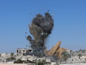 ماذا تكشف صور الأقمار الصناعية في غزة؟