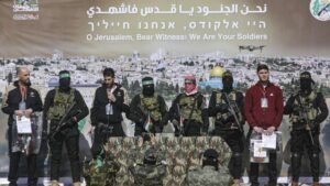 "حماس" تطالب واشنطن والوسطاء بمنع استغلال وقف إطلاق النار لمواصلة الهجمات على غزة