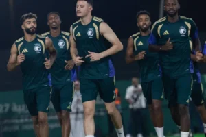 «الكرات الثابتة» تتصدر تدريبات الأخضر لنهائي كأس الخليج