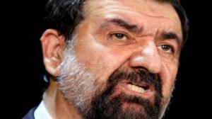 "استعدوا لتكرار هزائم تاريخية".. رضائي يوجه رسالة تحذير للولايات المتحدة