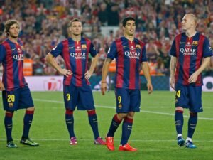 وظيفة غير متوقعة أنقذت نجم برشلونة السابق من جحيم الاكتئاب