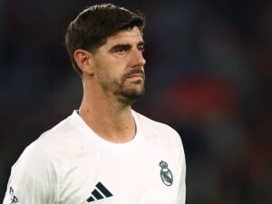 "طردوني من مجموعة واتساب".. كورتوا يكشف كواليس استبعاده من منتخب بلجيكا